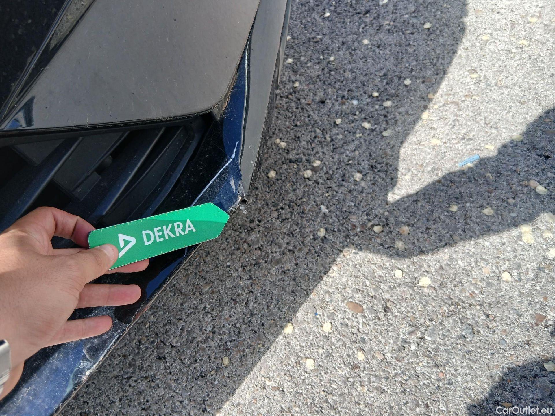  Volvo  XC60 VOLVO  / 2017 / 5P / todoterreno 2.0 B4 D AWD Momentum Pro Auto #5