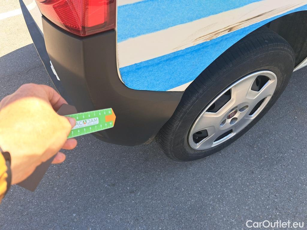  Fiat  Fiorino FIAT  / 2016 / 4P / combi Combi SX N1 1.3 Mjet 59kW (80CV) #25