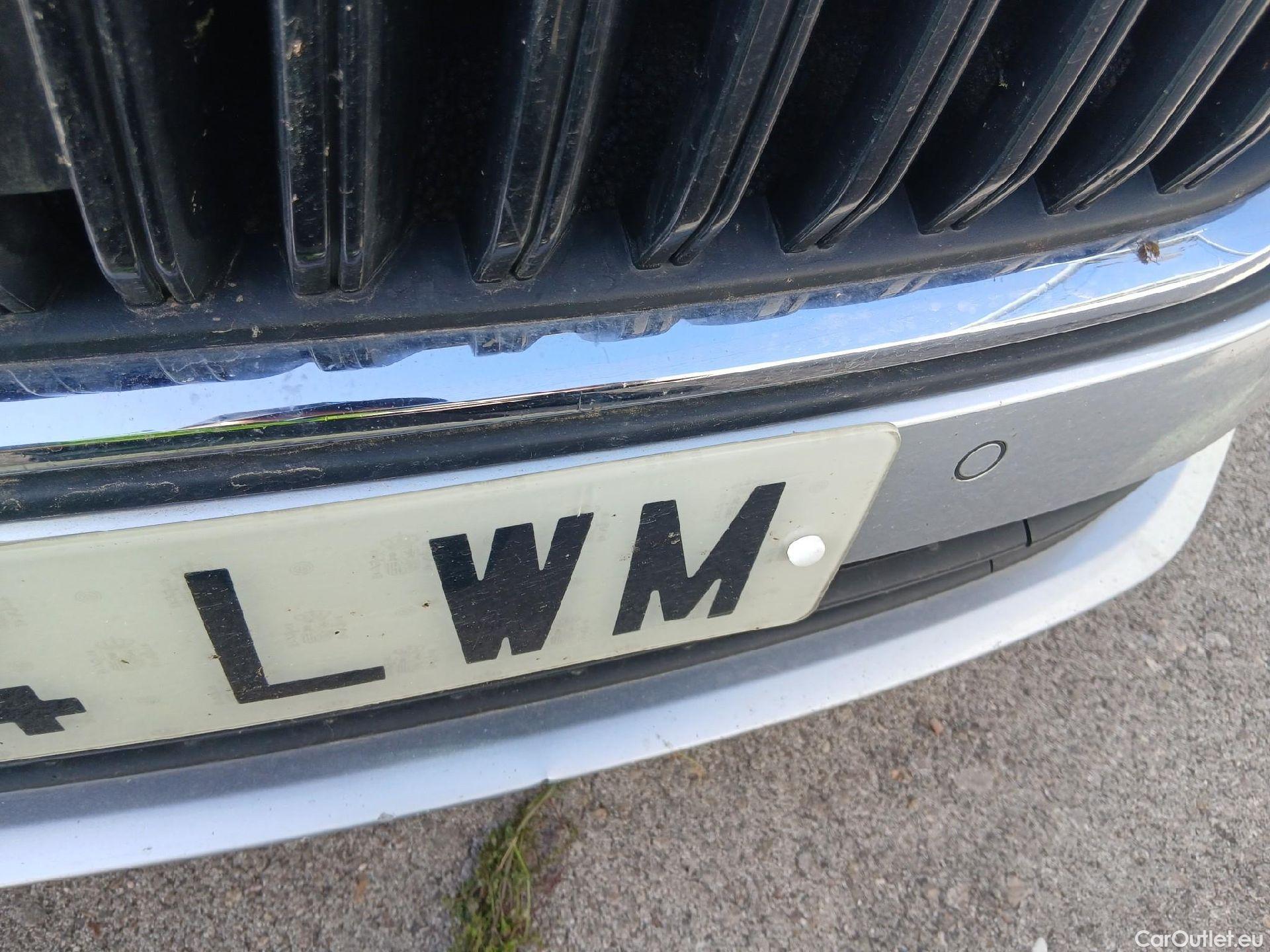  Skoda  Octavia SKODA  / 2020 / 5P / familiar Combi 2.0 TDI 110kW(150CV) DSG Ambition #10