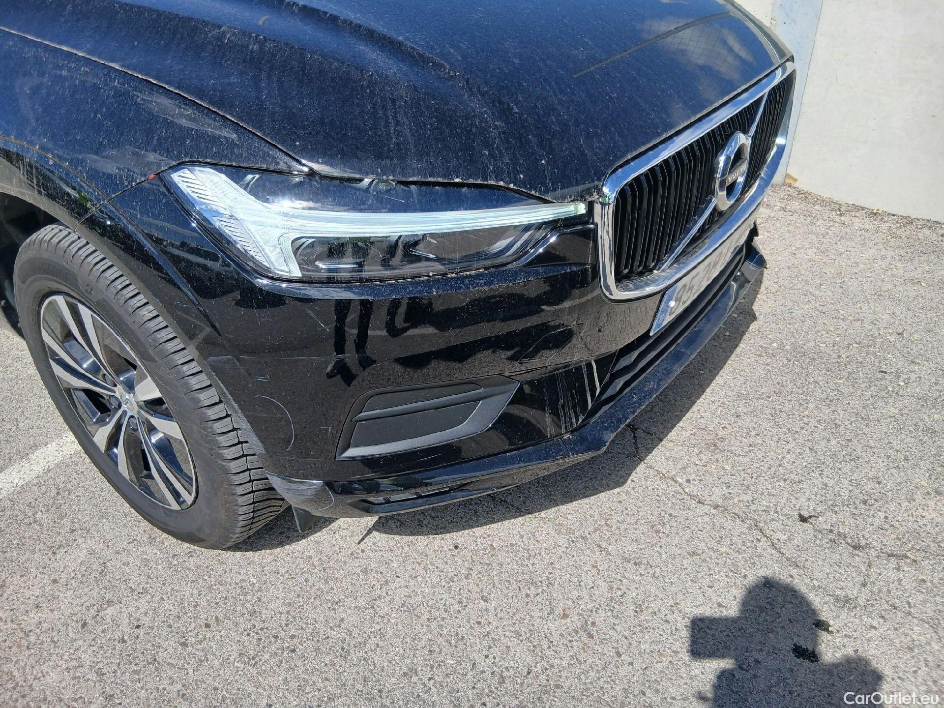  Volvo  XC60 VOLVO  / 2017 / 5P / todoterreno 2.0 B4 D AWD Momentum Pro Auto #2
