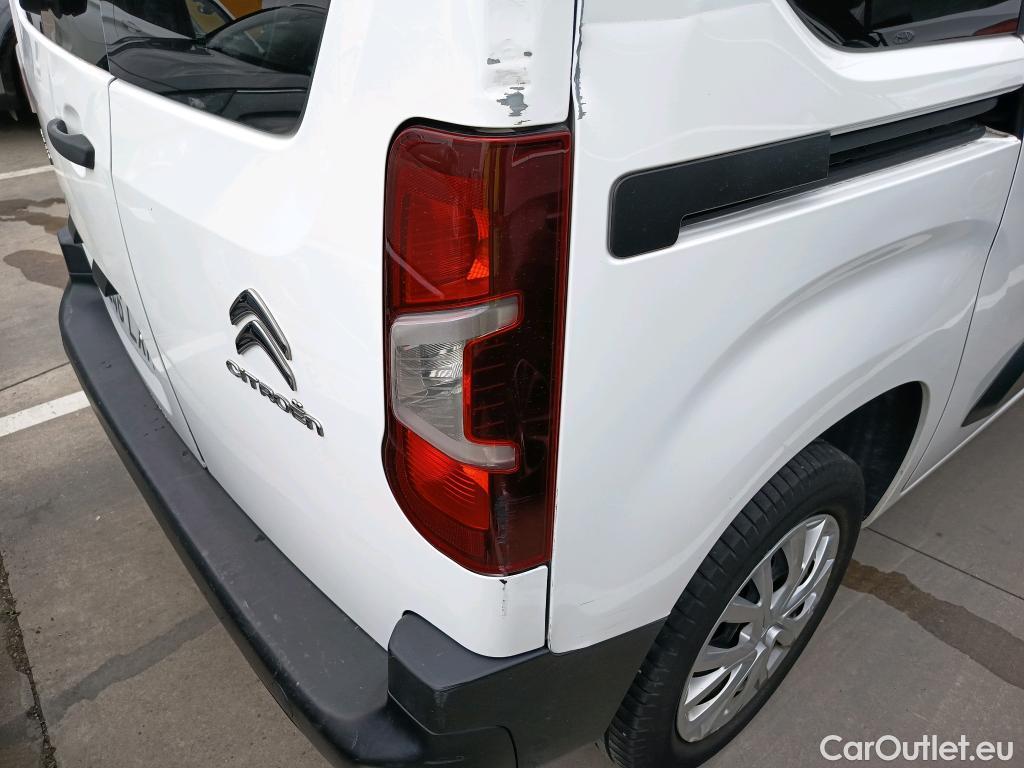  Citroen  Berlingo CITROEN  / 2018 / 4P / combi Talla M BlueHDi 100 S&S LIVE PACK BUSINE #47