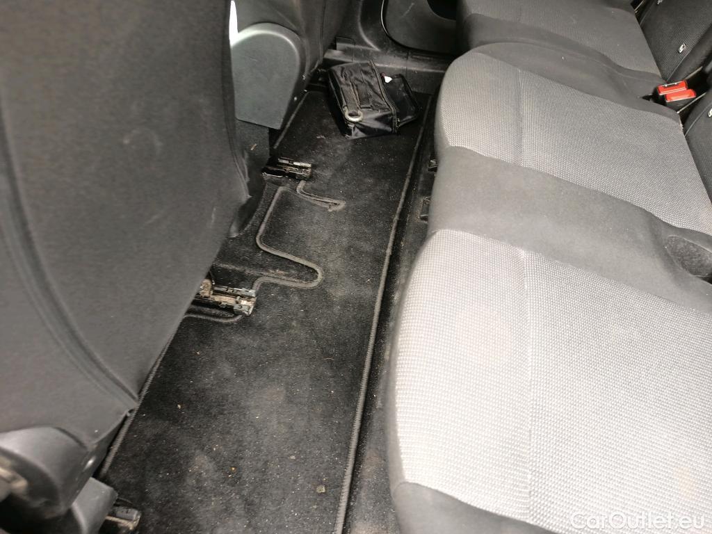  Citroen  Berlingo CITROEN  / 2018 / 4P / combi Talla M BlueHDi 100 S&S LIVE PACK BUSINE #19