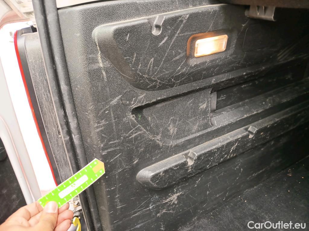  Citroen  Berlingo CITROEN  / 2018 / 4P / combi Talla M BlueHDi 100 S&S LIVE PACK BUSINE #30