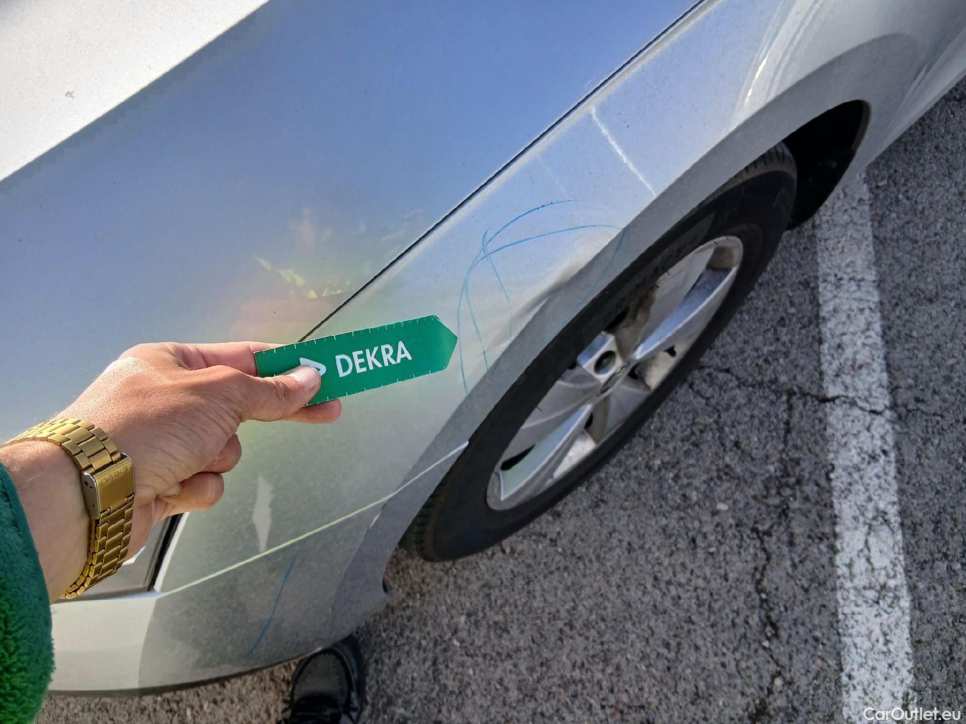  Skoda  Octavia SKODA  / 2020 / 5P / familiar Combi 2.0 TDI 110kW(150CV) DSG Ambition #12