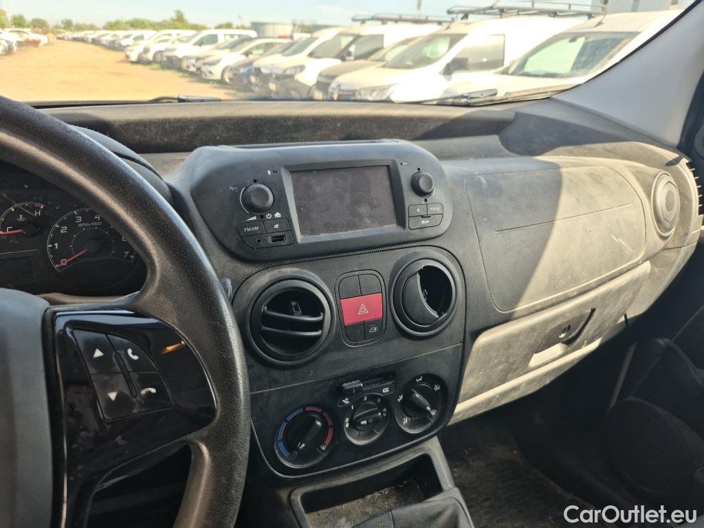  Fiat  Fiorino FIAT  / 2016 / 3P / furgón derivado de turismo Cargo Base 1.3 Mjet 59kW (80CV) E6 #25