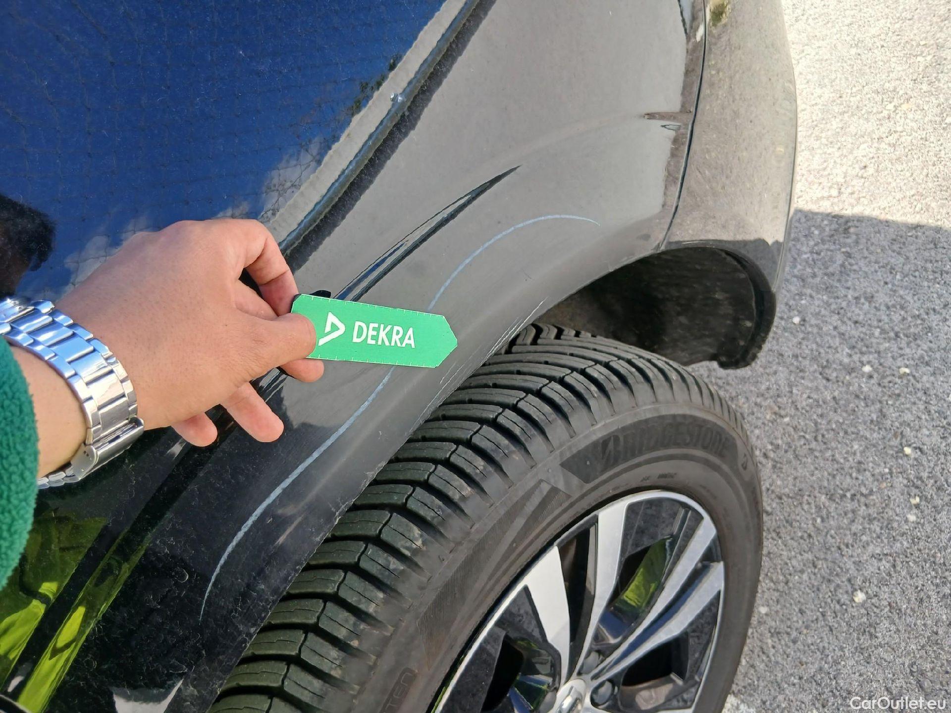  Volvo  XC60 VOLVO  / 2017 / 5P / todoterreno 2.0 B4 D AWD Momentum Pro Auto #9