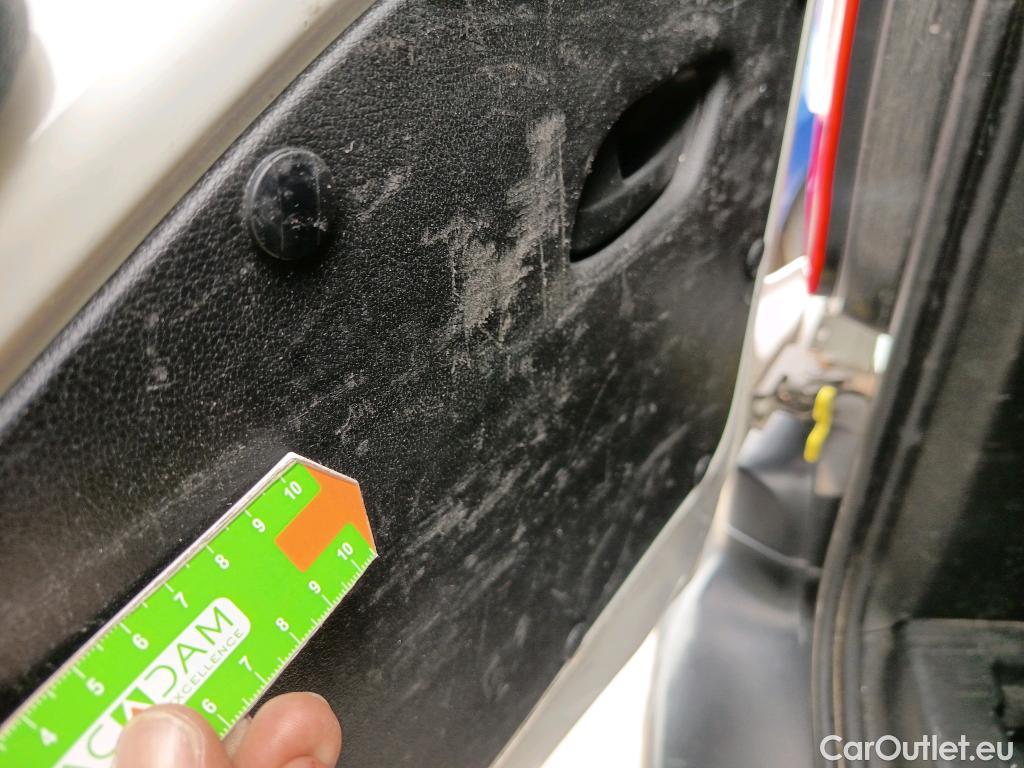  Citroen  Berlingo CITROEN  / 2018 / 4P / combi Talla M BlueHDi 100 S&S LIVE PACK BUSINE #36