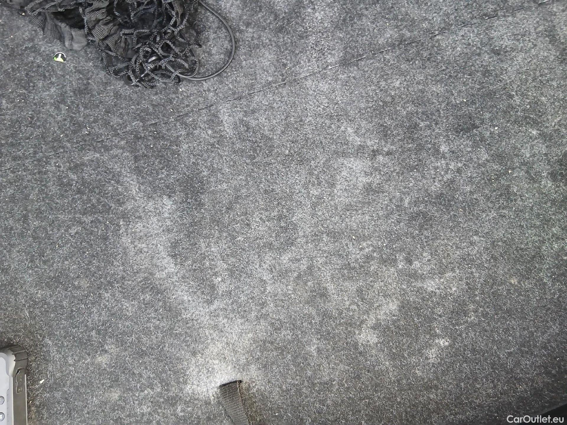  Skoda  Octavia SKODA  / 2020 / 5P / familiar Combi 2.0 TDI 110kW(150CV) DSG Ambition #30