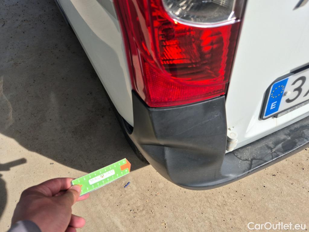  Fiat  Fiorino FIAT  / 2016 / 3P / furgón derivado de turismo Cargo Base 1.3 Mjet 59kW (80CV) E6 #16