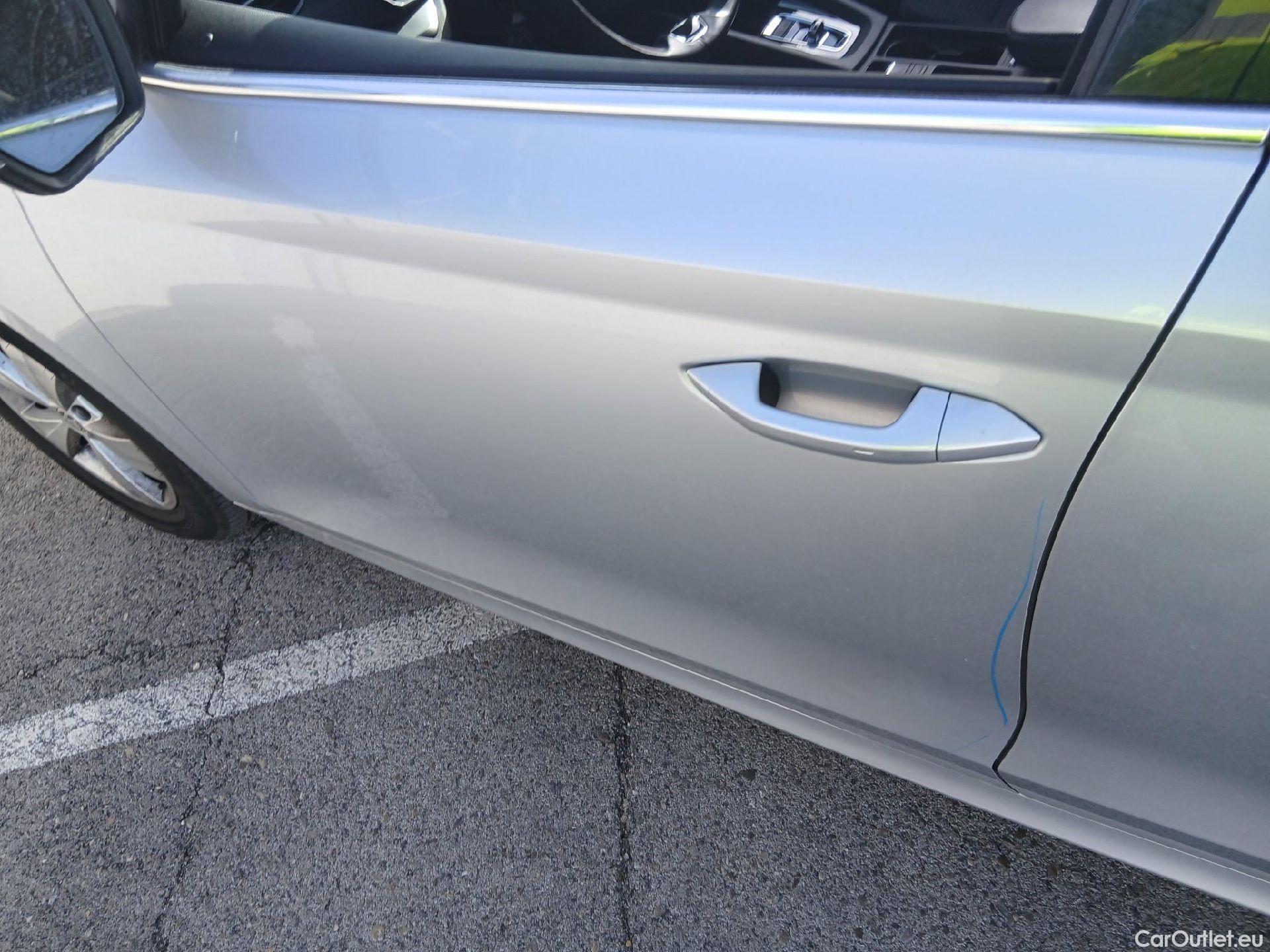  Skoda  Octavia SKODA  / 2020 / 5P / familiar Combi 2.0 TDI 110kW(150CV) DSG Ambition #18