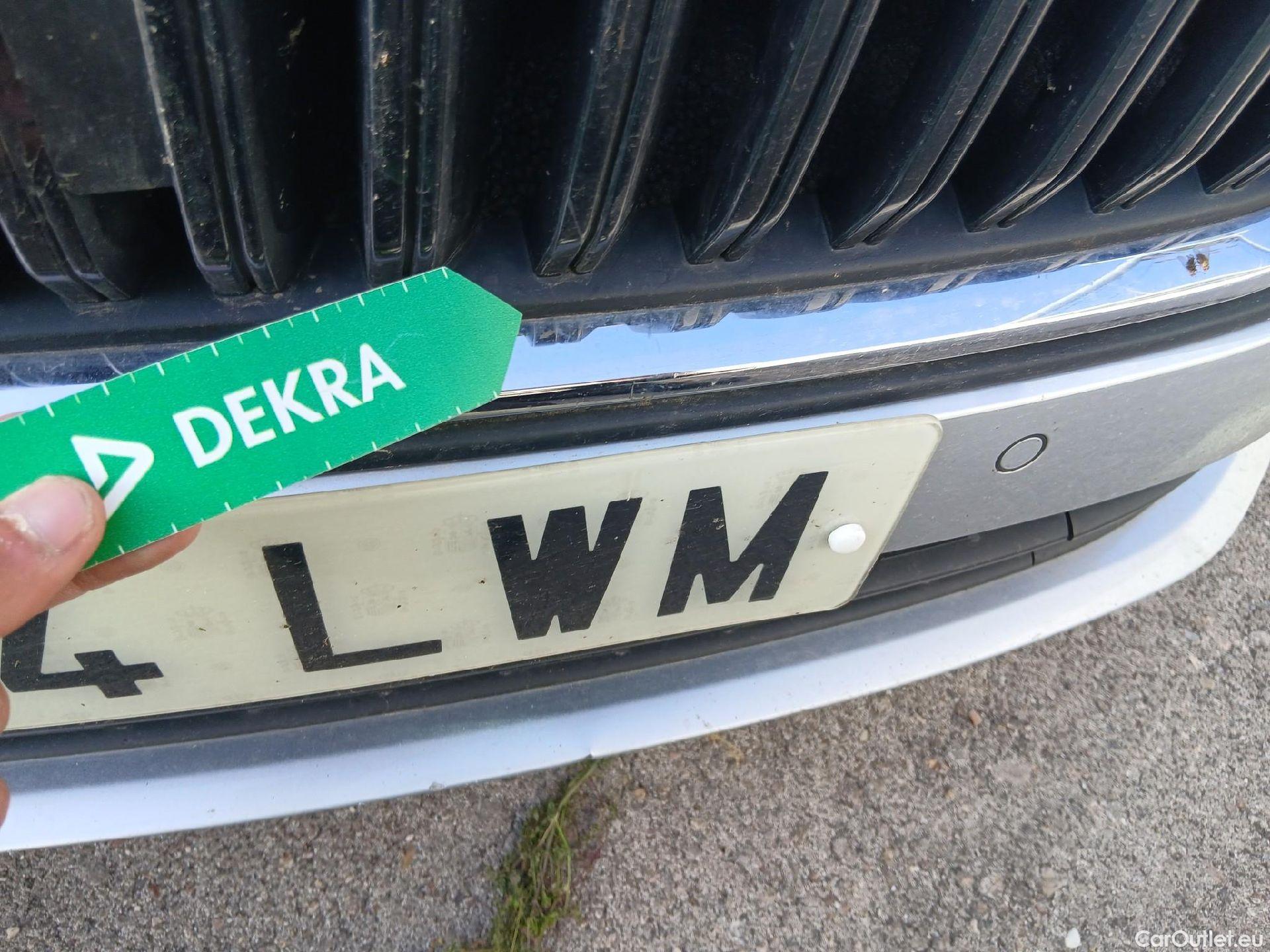  Skoda  Octavia SKODA  / 2020 / 5P / familiar Combi 2.0 TDI 110kW(150CV) DSG Ambition #11