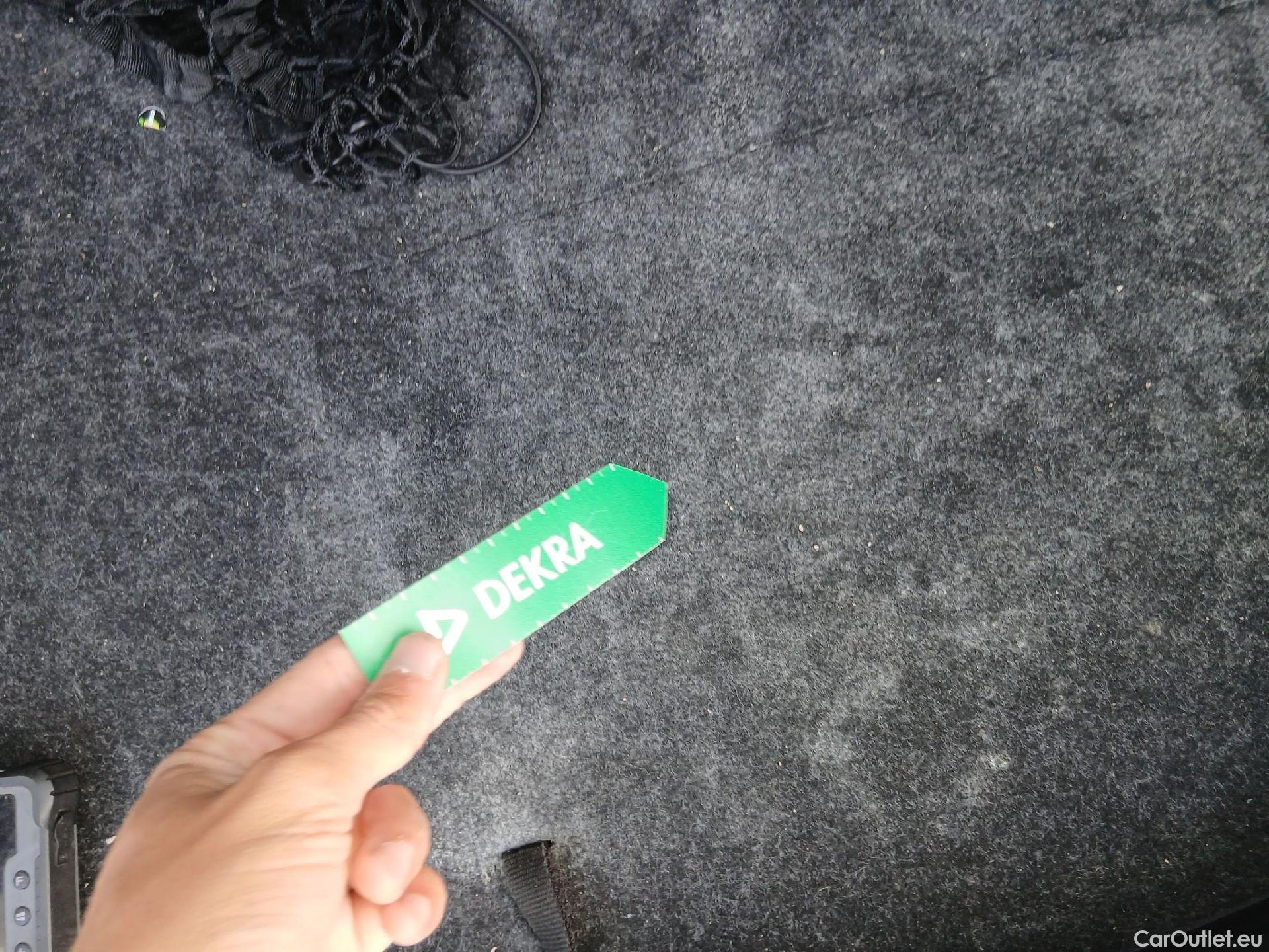  Skoda  Octavia SKODA  / 2020 / 5P / familiar Combi 2.0 TDI 110kW(150CV) DSG Ambition #31