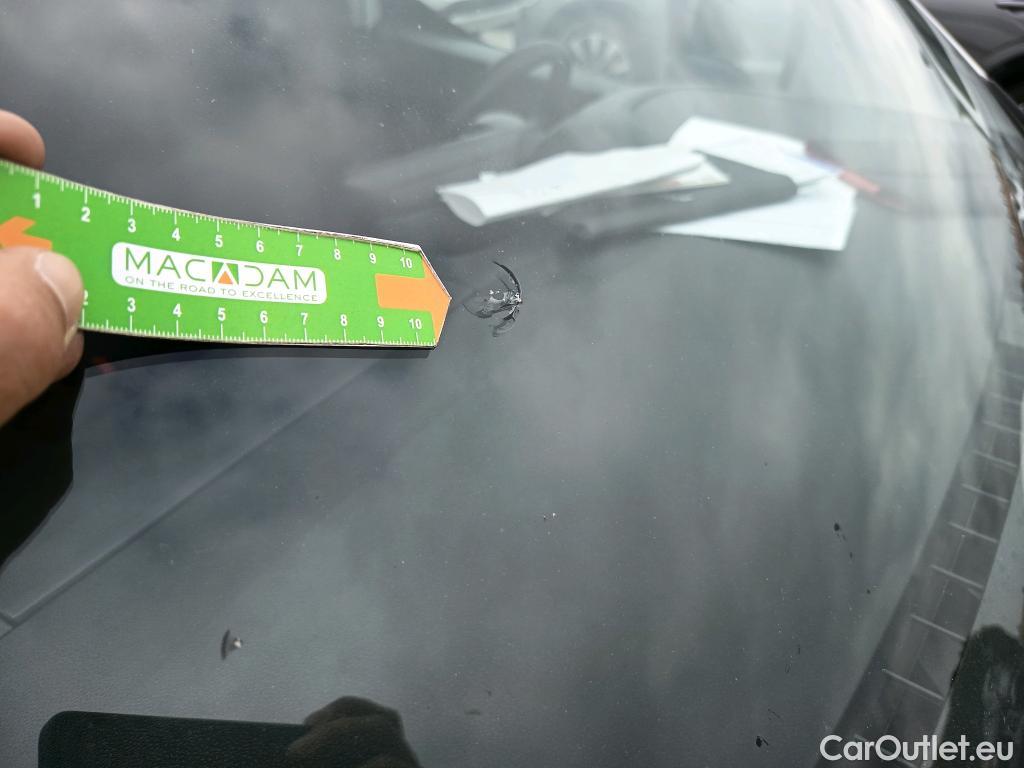  Citroen  Berlingo CITROEN  / 2018 / 4P / combi Talla M BlueHDi 100 S&S LIVE PACK BUSINE #24