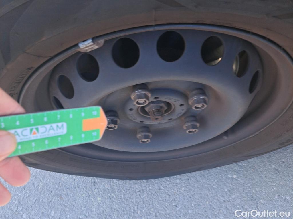  Ford  Transit FORD  / 2013 / 4P / combi 330 96kW L2H2 Kombi Trend MHEV #13