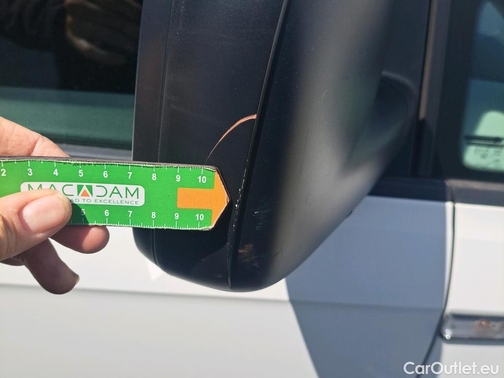  Volkswagen  Caddy VOLKSWAGEN  / 2015 / 4P / furgón derivado de turismo Profesional Furgón 2.0 TDI 55kW BMT #43