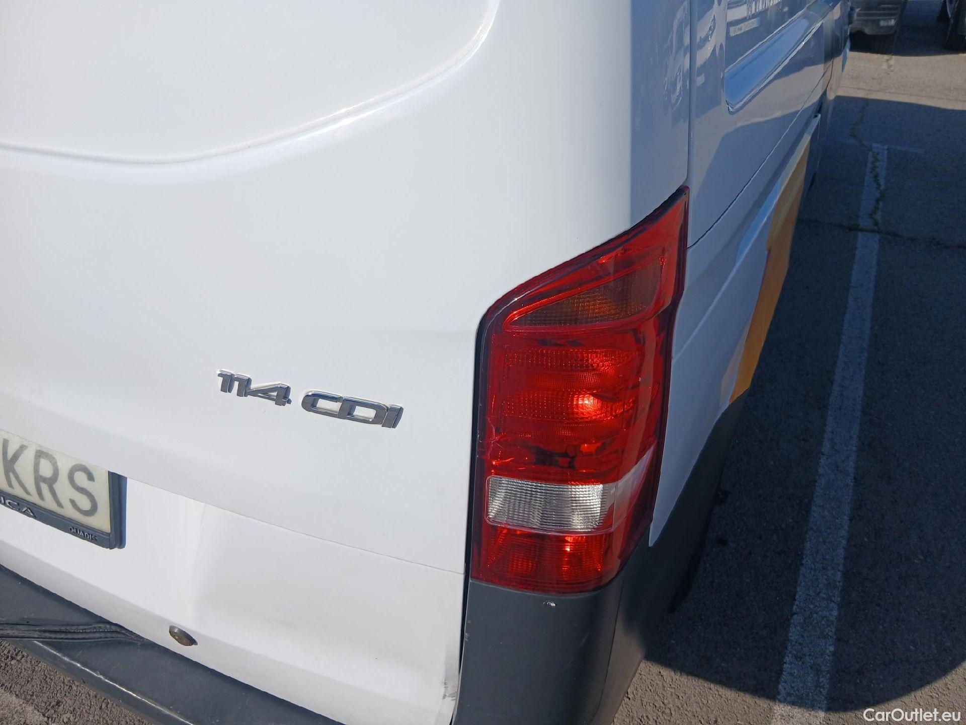  Mercedes  Vito MERCEDES-BENZ  / 2014 / 4P / furgón 114 CDI Larga #20