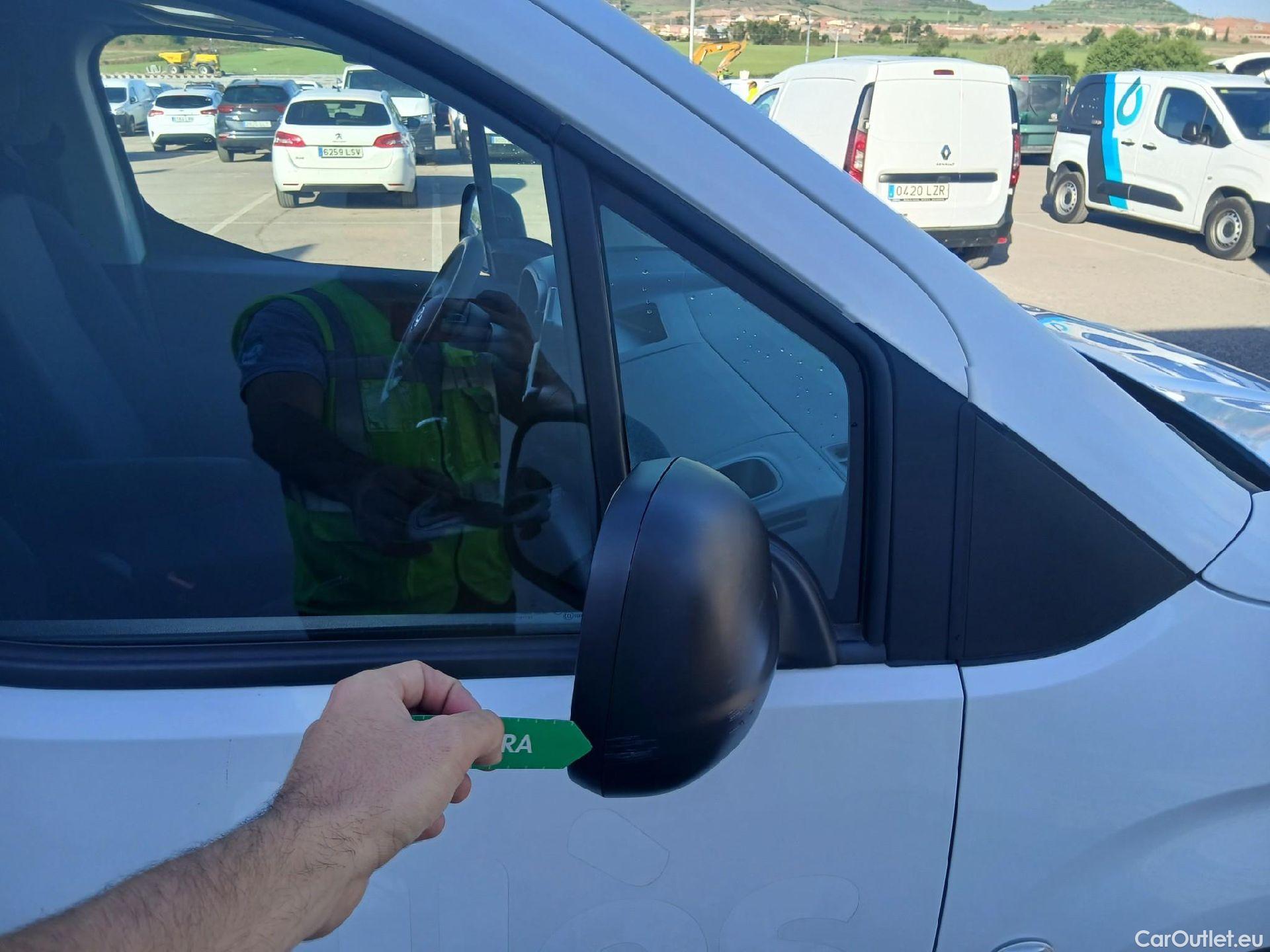  Toyota  Proace TOYOTA  City/2020/4P/furgón derivado de turismo 1.5D 75kW (100CV) GX 650kg Media #25