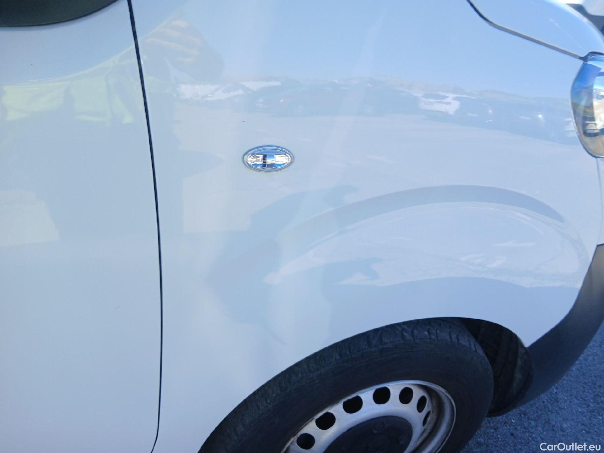  Peugeot  Expert  Furgón Pro Standard 1.5 HDI 120CV MT6 E6d #29