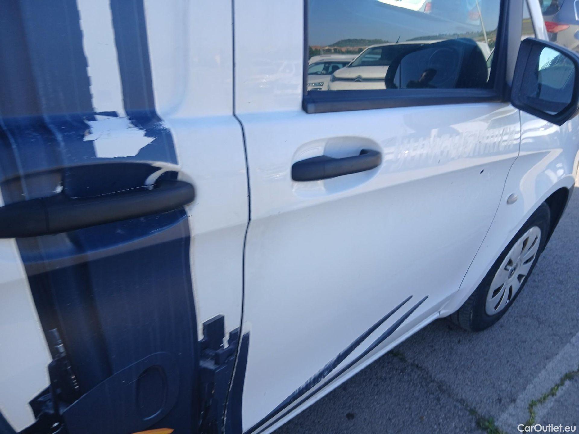  Mercedes  Vito MERCEDES-BENZ  / 2014 / 4P / furgón 114 CDI Larga #29