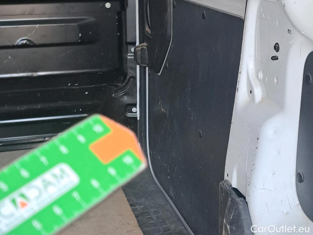  Opel  Vivaro OPEL  / 2019 / 4P / furgón 1.5 BlueHDi 74kW (100CV) L Inc. #38