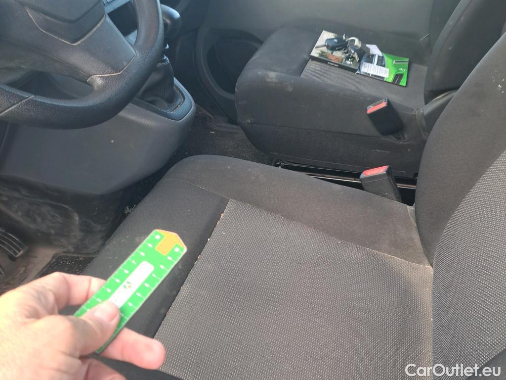  Opel  Vivaro OPEL  / 2019 / 4P / furgón 1.5 BlueHDi 74kW (100CV) L Inc. #23