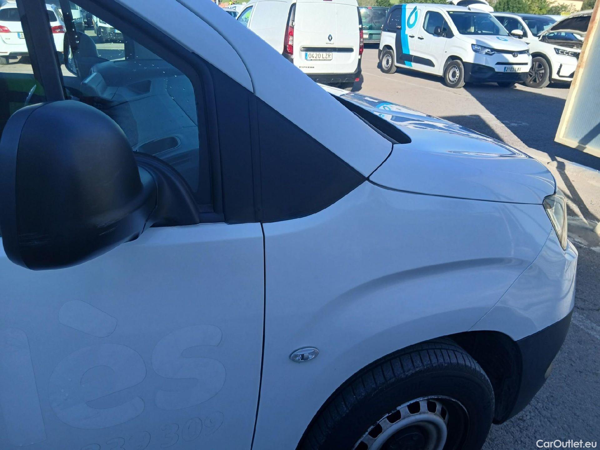  Toyota  Proace TOYOTA  City/2020/4P/furgón derivado de turismo 1.5D 75kW (100CV) GX 650kg Media #27