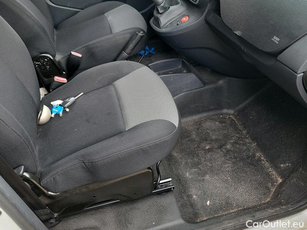  Renault  Kangoo RENAULT  Furgón/2013/3P/furgón derivado de turismo Profesional dCi 55 kW (75 CV) #16