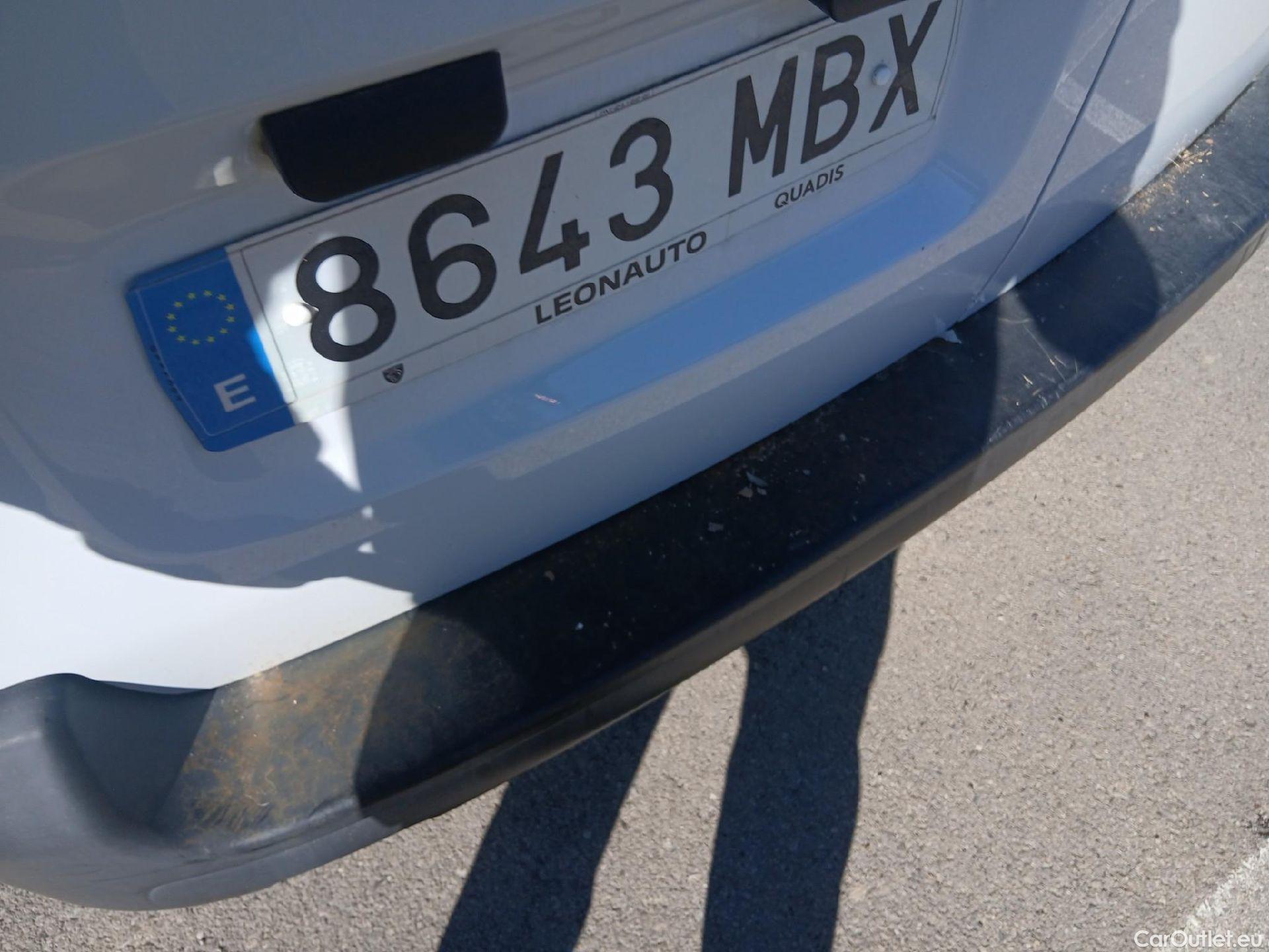  Peugeot  Expert  Furgón Pro Standard 1.5 HDI 120CV MT6 E6d #18