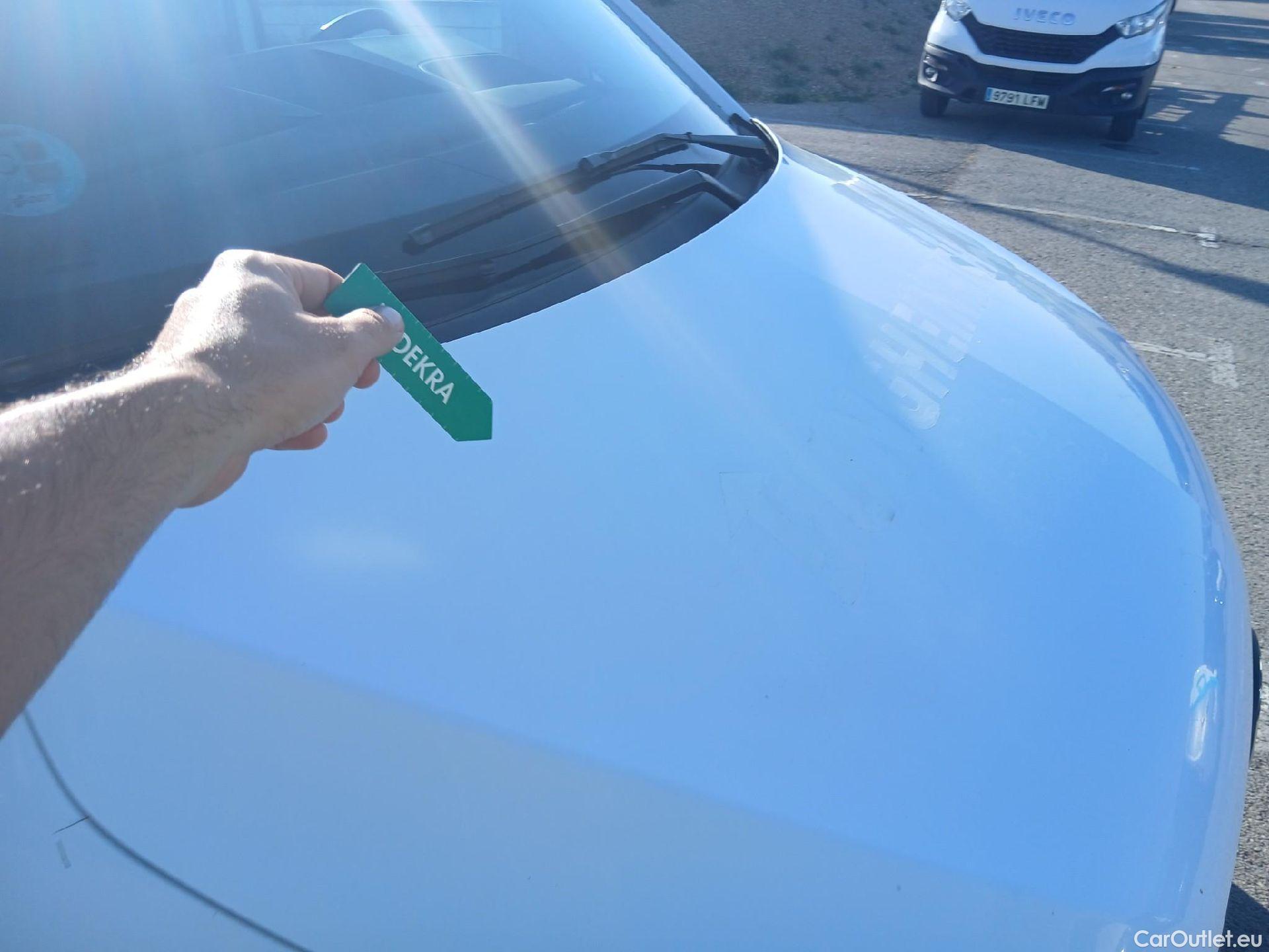  Mercedes  Vito MERCEDES-BENZ  / 2014 / 4P / furgón 114 CDI Larga #2