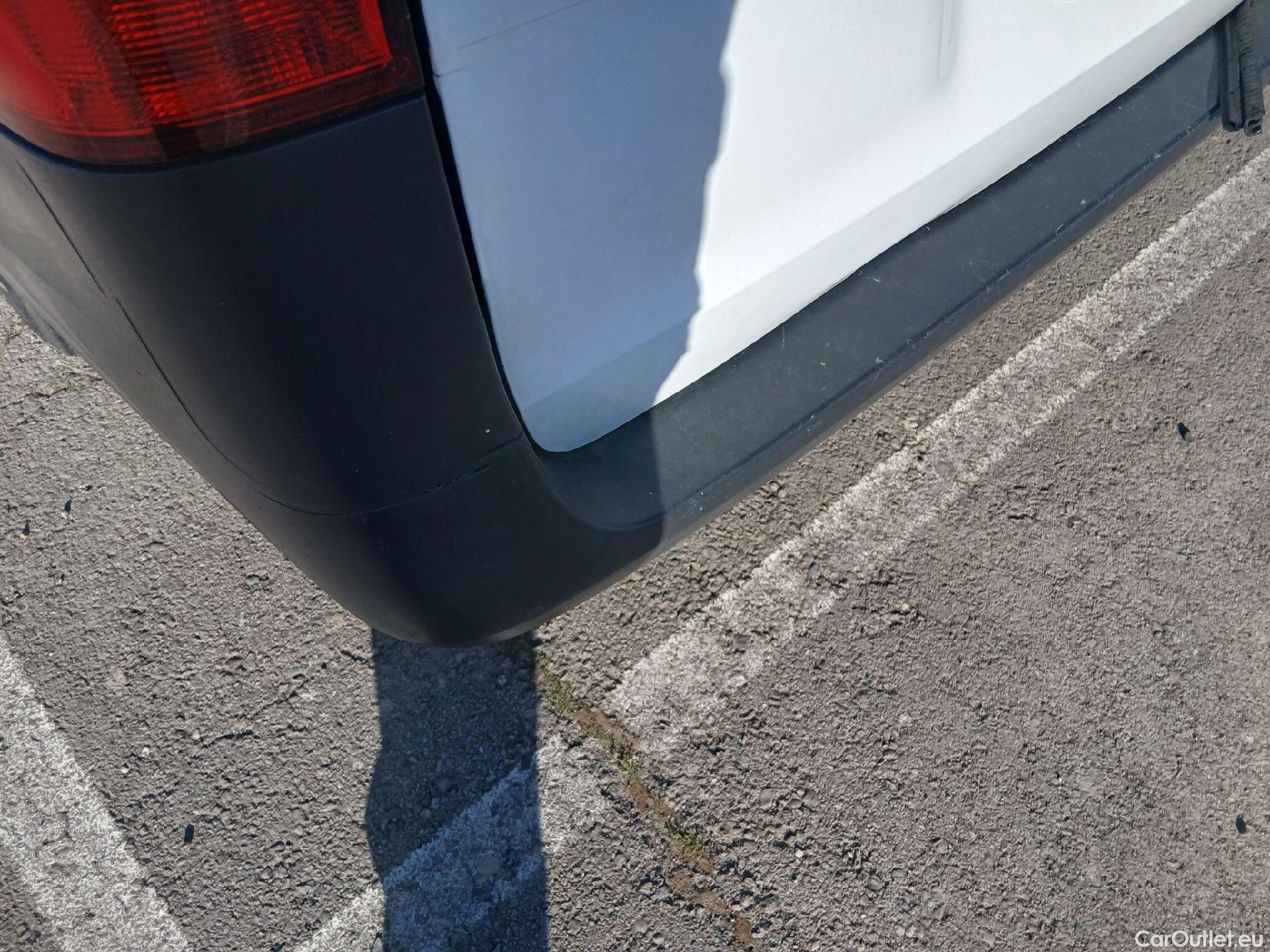  Mercedes  Vito MERCEDES-BENZ  / 2014 / 4P / furgón 114 CDI Larga #15