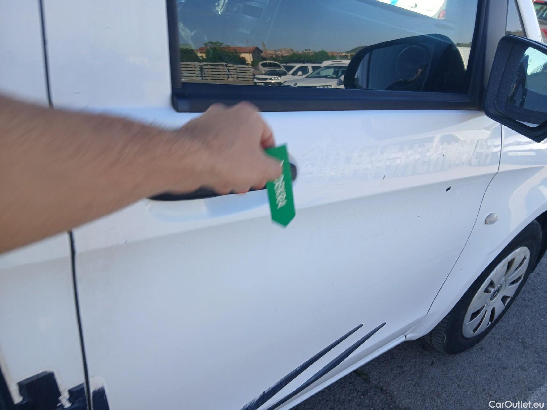  Mercedes  Vito MERCEDES-BENZ  / 2014 / 4P / furgón 114 CDI Larga #28