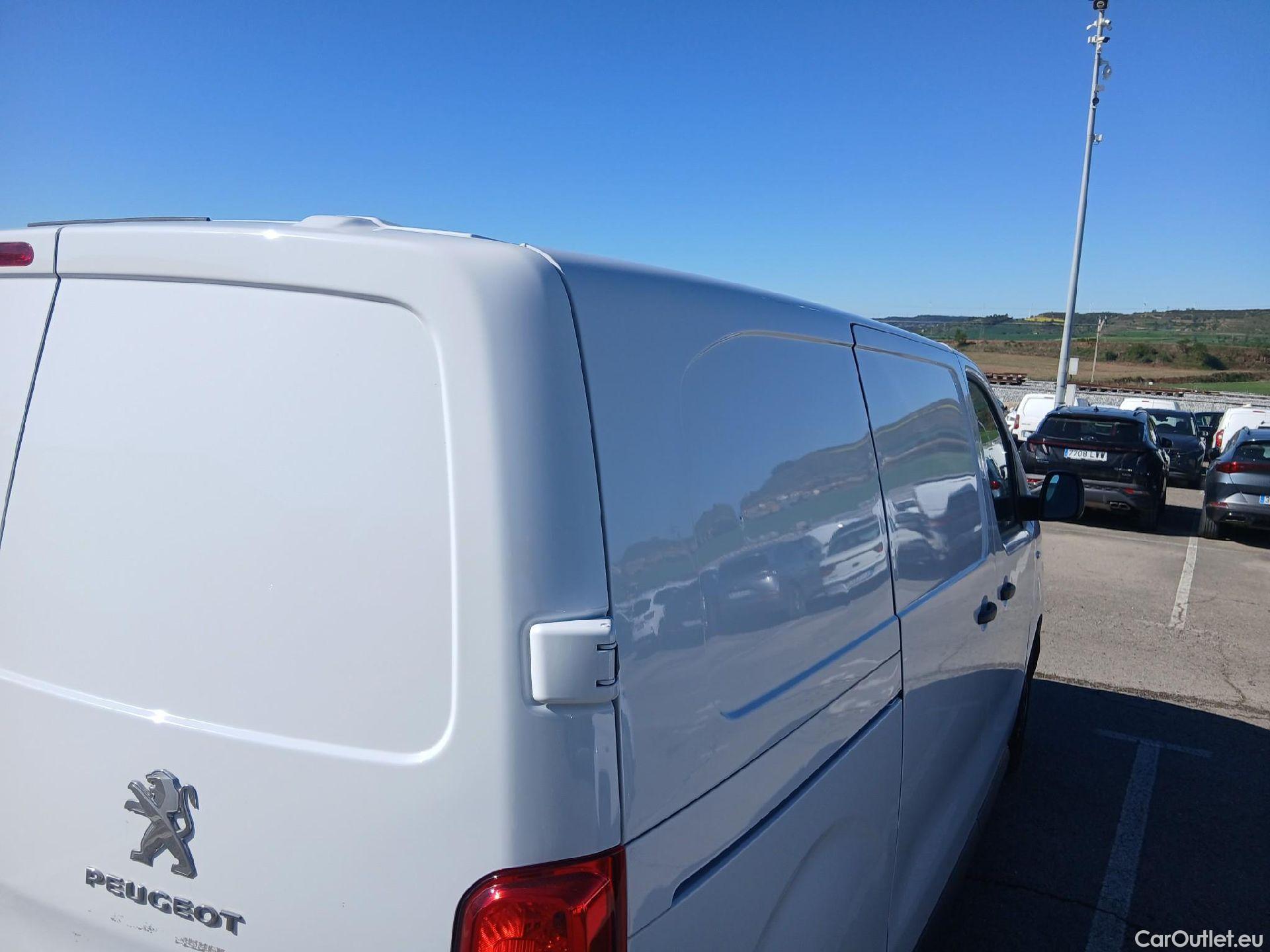  Peugeot  Expert  Furgón Pro Standard 1.5 HDI 120CV MT6 E6d #24