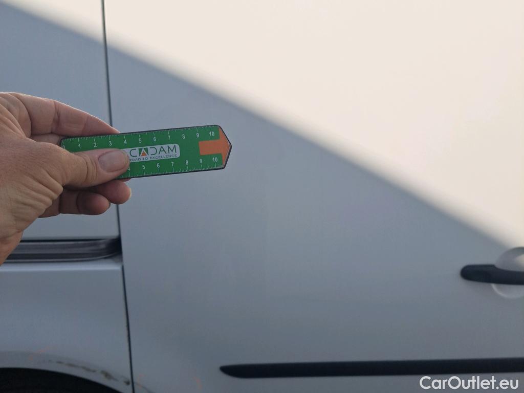  Volkswagen  Caddy VOLKSWAGEN  / 2015 / 4P / furgón derivado de turismo Profesional Furgón 2.0 TDI 55kW BMT #10