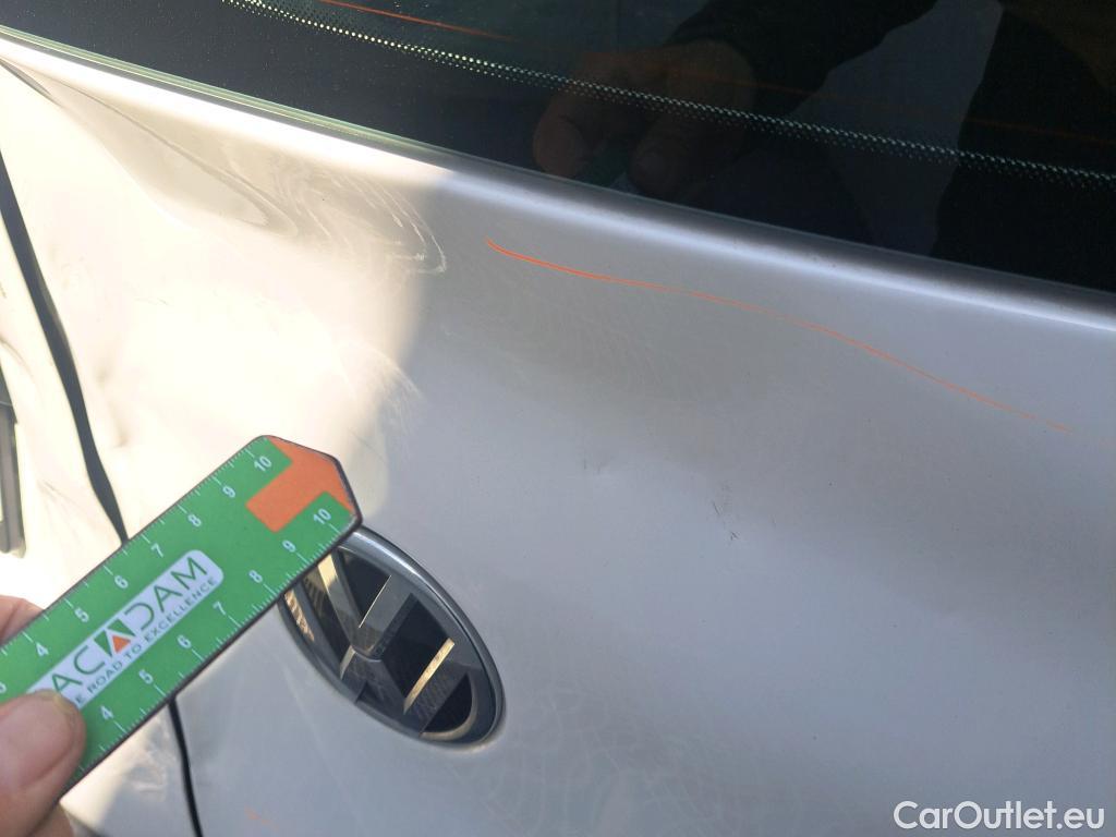  Volkswagen  Caddy VOLKSWAGEN  / 2015 / 4P / furgón derivado de turismo Profesional Furgón 2.0 TDI 55kW BMT #2