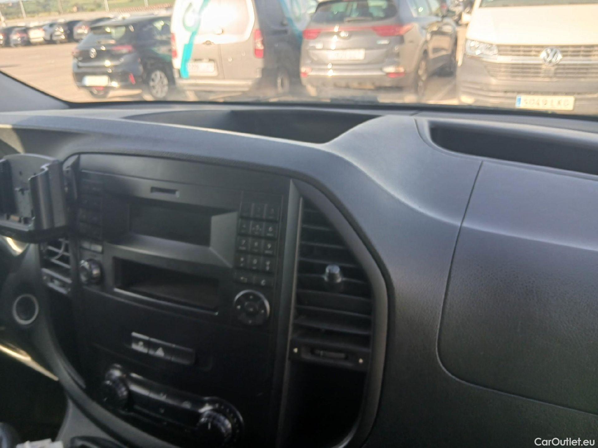  Mercedes  Vito MERCEDES-BENZ  / 2014 / 4P / furgón 114 CDI Larga #34