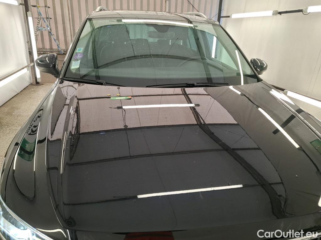  Volkswagen  Tiguan VOLKSWAGEN  / 2020 / 5P / SUV 1.5 TSI 150 DSG7 Elegance Exclusive #19