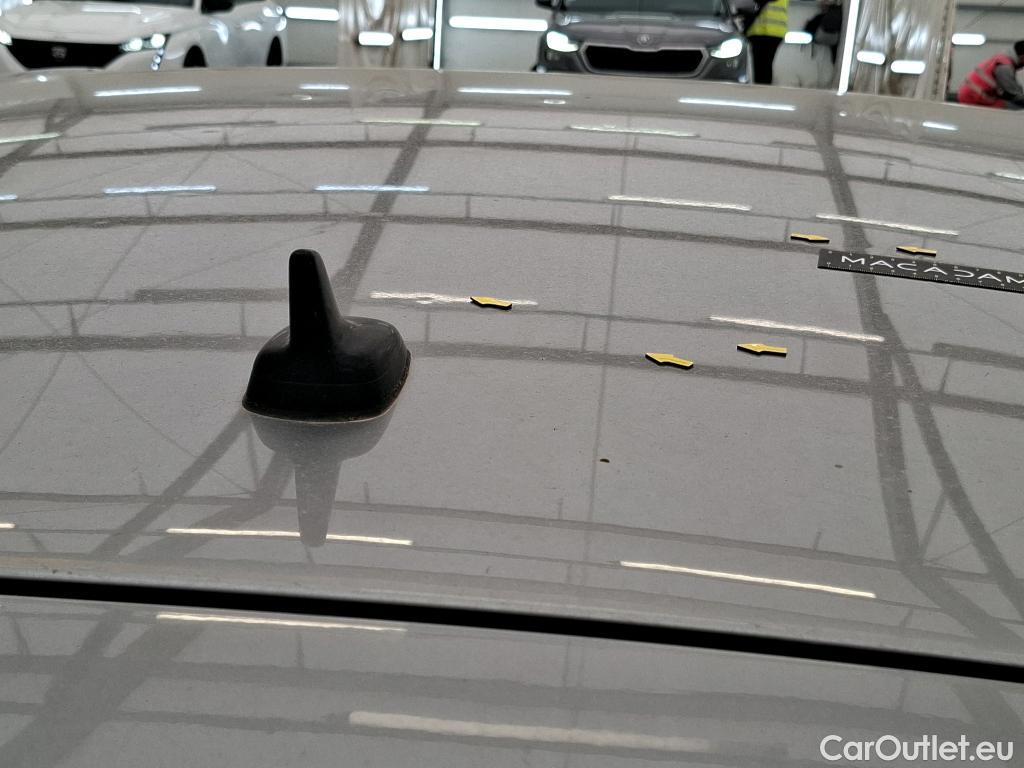  Volkswagen  Golf  VII Berline Comfortline BlueMotion 1.5 TSI 130CV BVA7 E6 #6