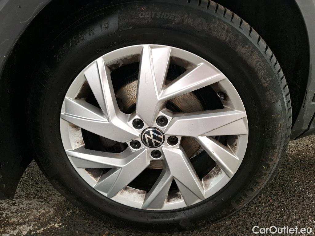  Volkswagen  Tiguan VOLKSWAGEN  / 2020 / 5P / SUV 1.5 TSI 150 DSG7 Elegance Exclusive #16