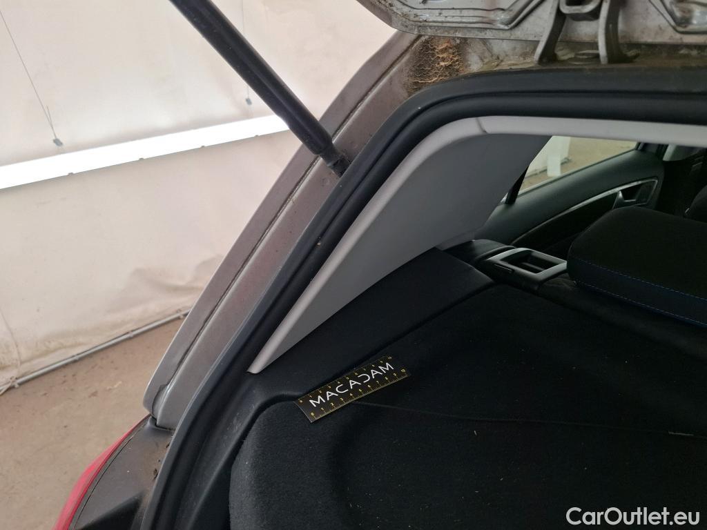  Volkswagen  Golf  VII Berline Comfortline BlueMotion 1.5 TSI 130CV BVA7 E6 #35