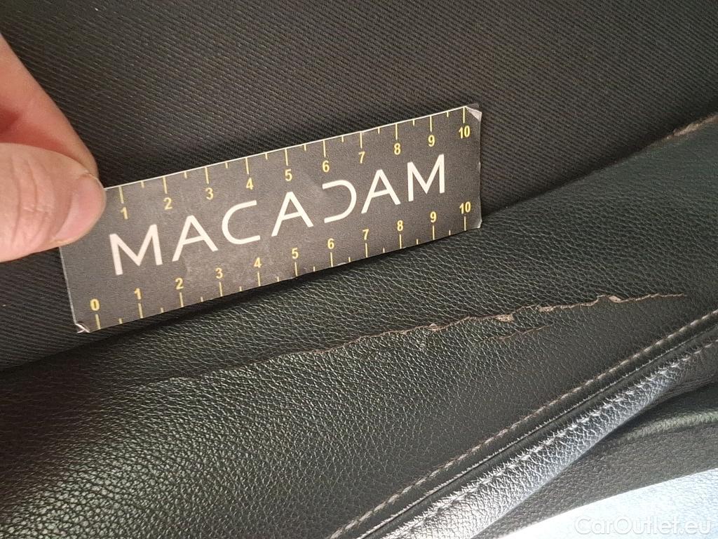  Renault  Kangoo RENAULT  / 2021 / 4P / Fourgonnette GD CONFORT - BLUE DCI 95 #9