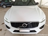  Volvo  XC60 VOLVO  / 2017 / 5P / SUV B4 D AWD GEARTR. R-DESIGN #26