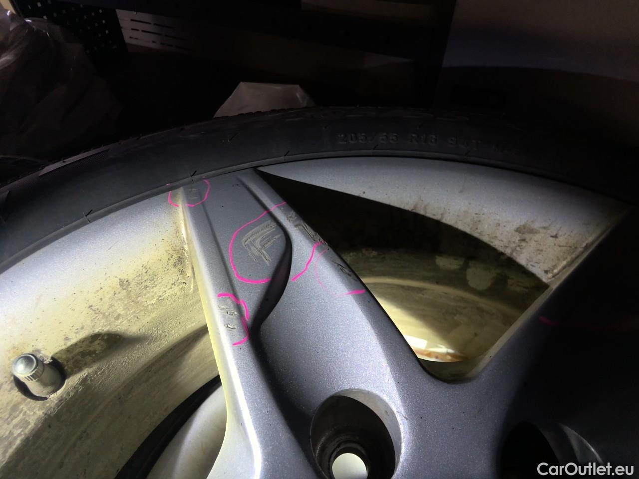  Volkswagen  Caddy  TDI 75 Maxi Aut. #5