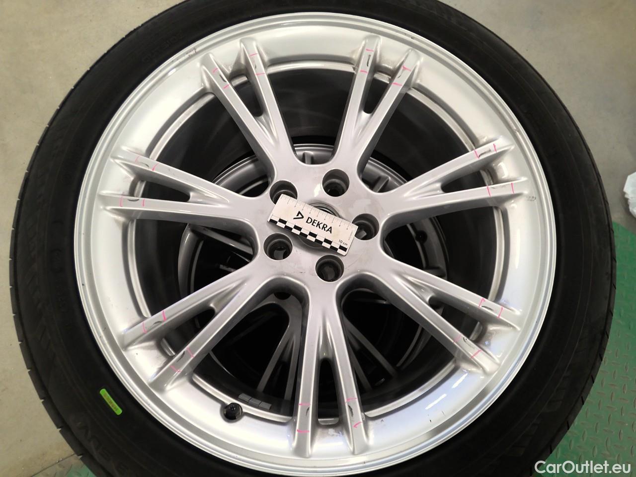  Tesla  Model Y  Long-Range AWD #4