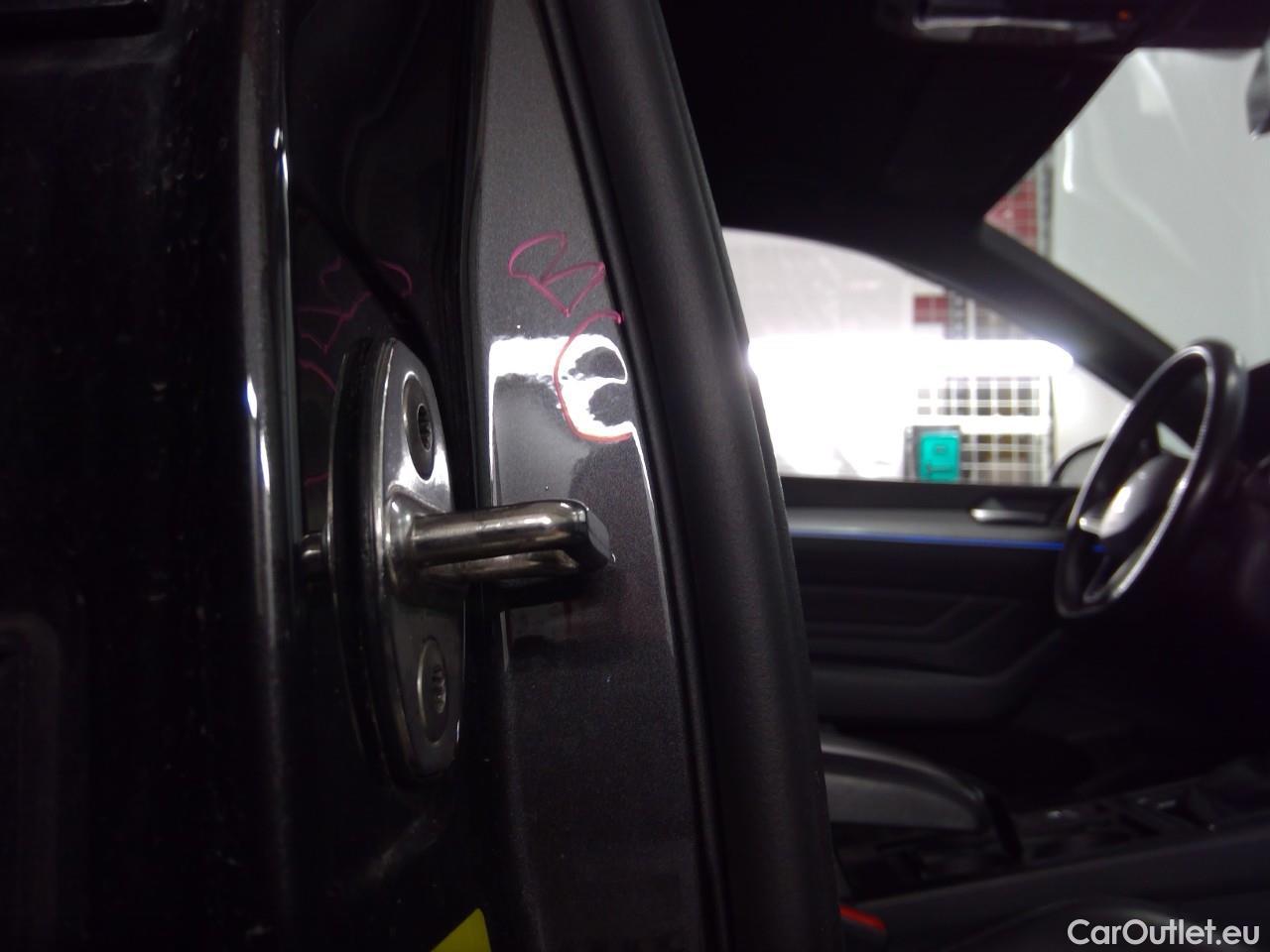  Volkswagen  Passat  Sp.Combi GTE #9