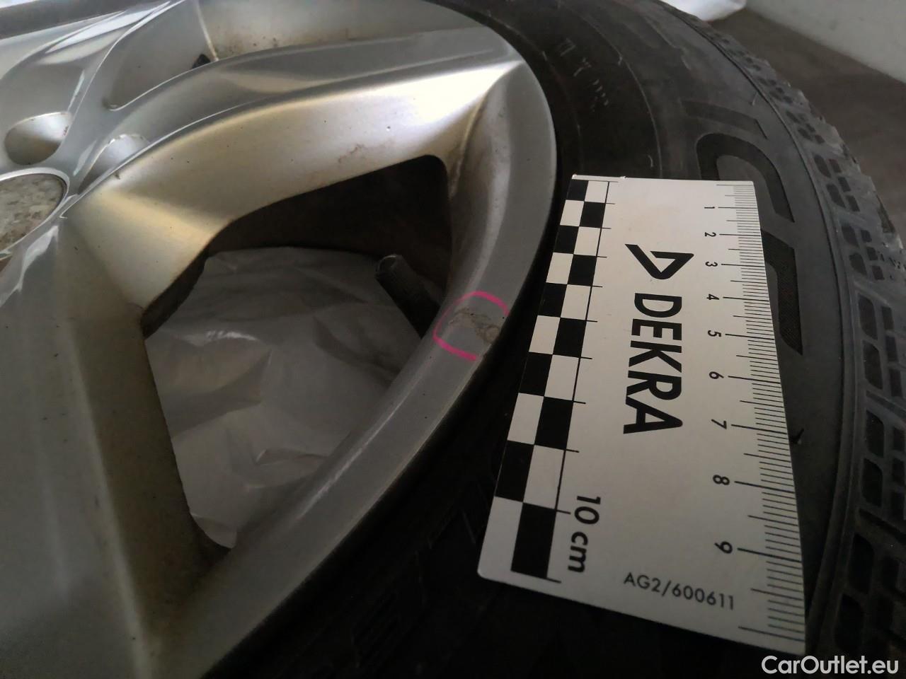  Volkswagen  Caddy  TDI 75 Maxi Aut. #2