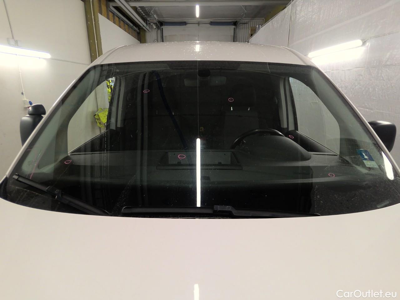  Volkswagen  Caddy  TDI 75 Maxi Aut. #28