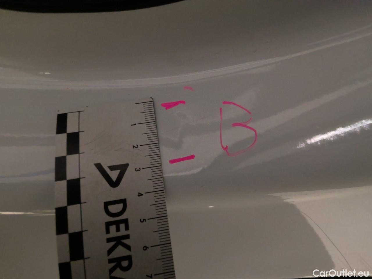  Tesla  Model Y  Long-Range AWD #8