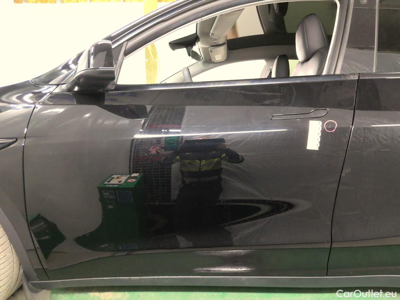  Tesla  Model Y  Long-Range AWD #17