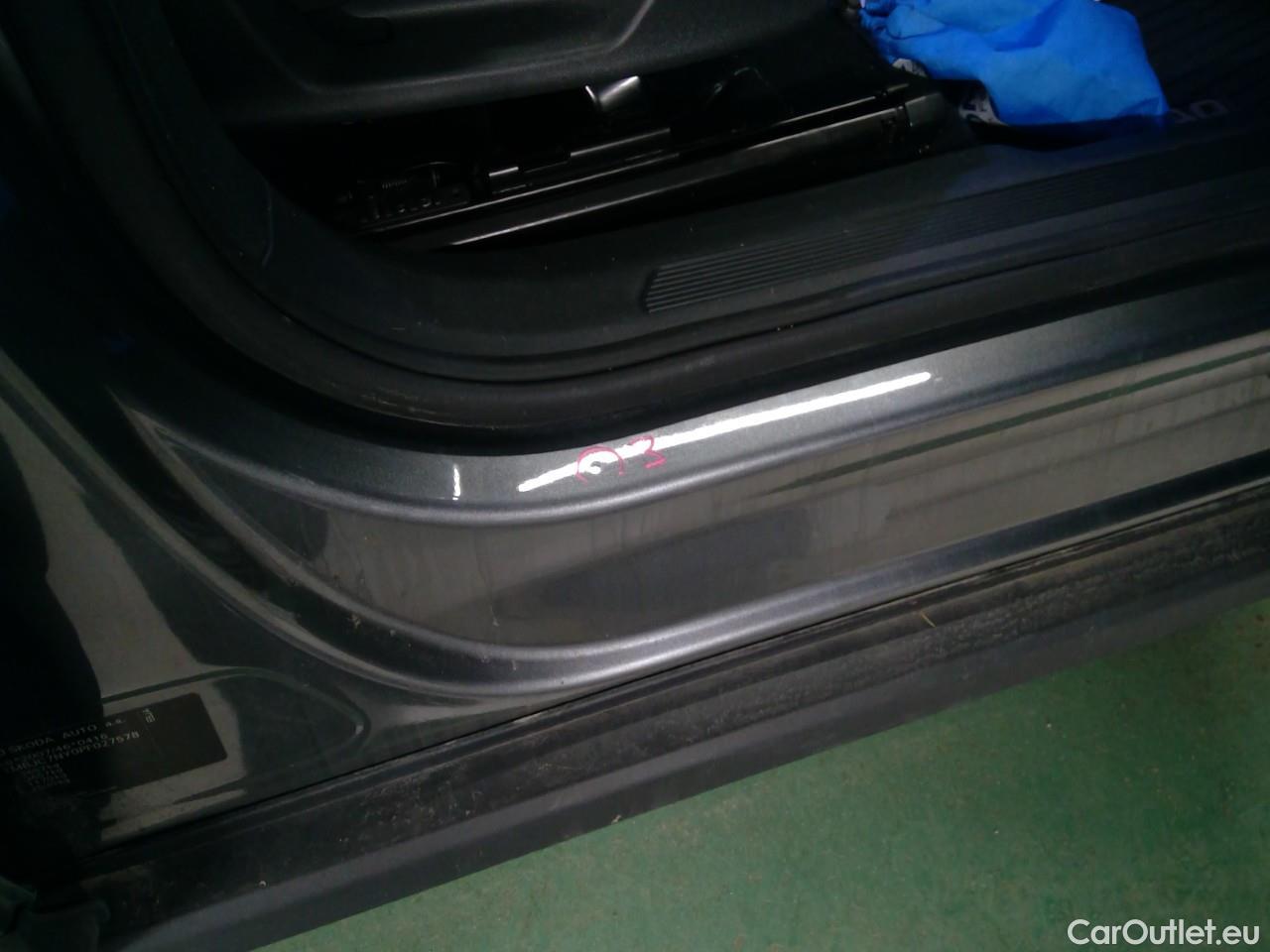  Skoda  ENYAQ  iV80 5d #16