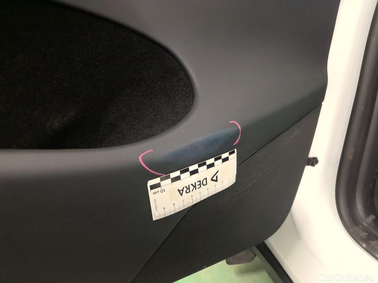  Tesla  Model Y  Long-Range AWD #15